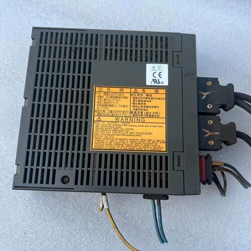 议价富士伺服驱动器RYC401D3-VVT2，400W，功维修 - 图1