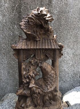 越南沉香木雕刻鲤鱼跃龙门摆件实木雕刻家用办公桌面老款文玩摆件