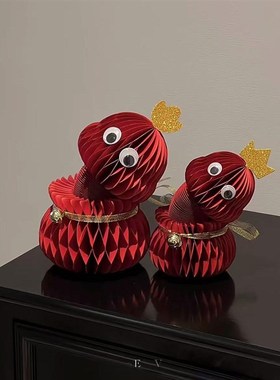 2025可爱小蛇蛇年摆件红色脖子可拉伸春节桌面装饰品摆件过年年货