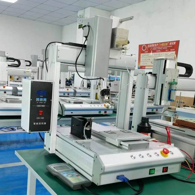 Electronic wire fully automatic dispensing machine circuit board plug-in dispensing soldering machine foot-pedal type manual soldering machine