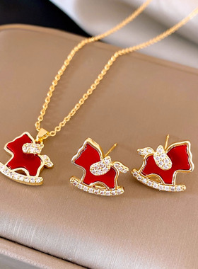 红色小马项链女款2025新款高级感