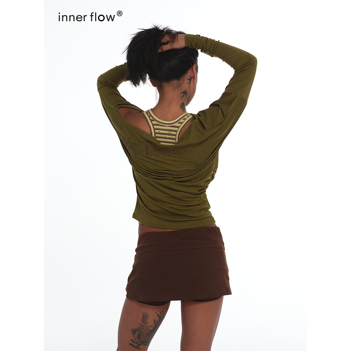 INNERFLOW｜摩卡慕斯 复古运动感黄棕条纹烫钻背心铆钉低腰半身裙,淘宝优惠券,粉丝福利购,淘宝优惠卷