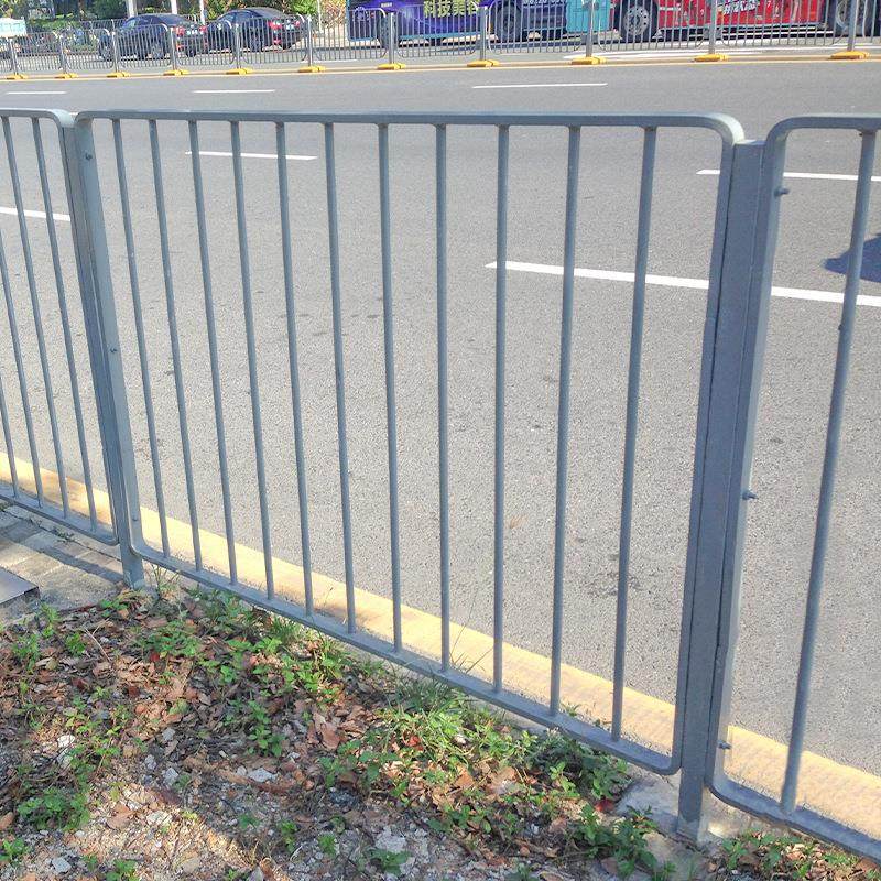 厂现货港式道路护栏深圳款热镀锌深标市政围栏人行道非机隔离栏杆,淘宝优惠券,粉丝福利购,淘宝优惠卷