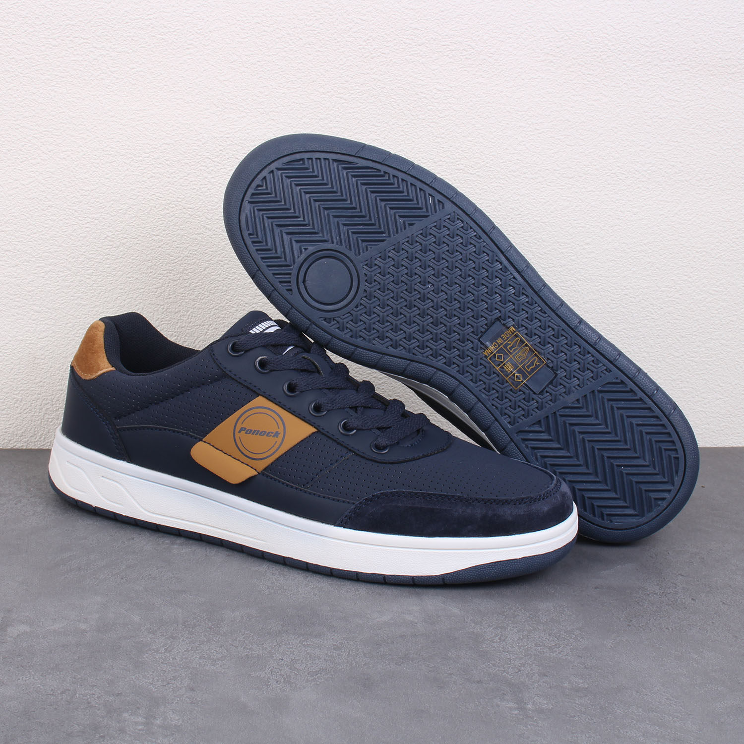 外贸出口单男士真皮复古滑板鞋低帮系带防滑耐磨休闲运动大码板鞋,淘宝优惠券,粉丝福利购,淘宝优惠卷