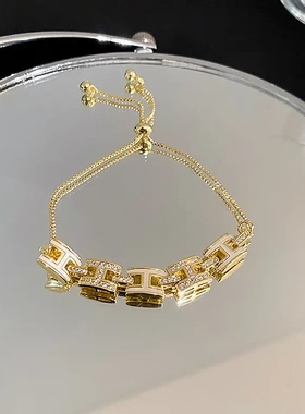 锆石花朵手链女网红手镯学生闺蜜韩式简约ins小众设计个性手饰品