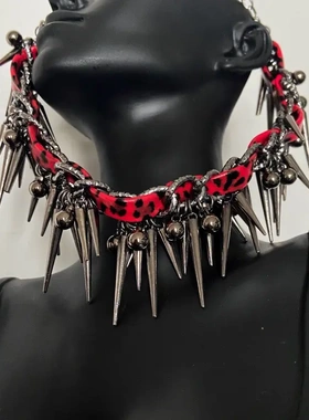 新款铆钉圆珠红色豹纹皮质拼接项链朋克嘻哈辣妹街头个性锁骨链