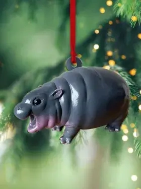 圣诞节2025moodeng树脂河马小挂件卡通圣诞树装饰挂件小吊件8*8