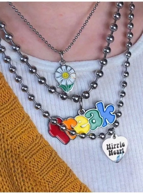 欧美风小花/英文/爱心牌项链网红蹦迪女孩土酷多色吊坠衣服配饰品