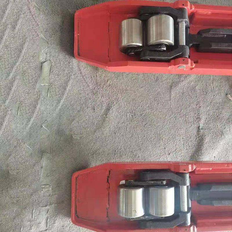 厂家直供承载8吨手动搬运叉车手动液压搬运车配钢铁轮,淘宝优惠券,粉丝福利购,淘宝优惠卷