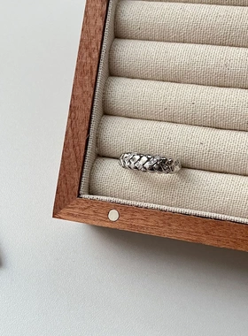 中古拉丝锆石戒指女小众设计食指戒轻奢高级感百搭时尚开口可调节