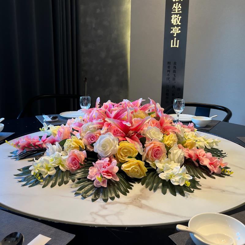 酒店餐桌装饰花大圆桌中间摆花转盘餐厅圆形桌子摆件仿真假花草坪 - 图0
