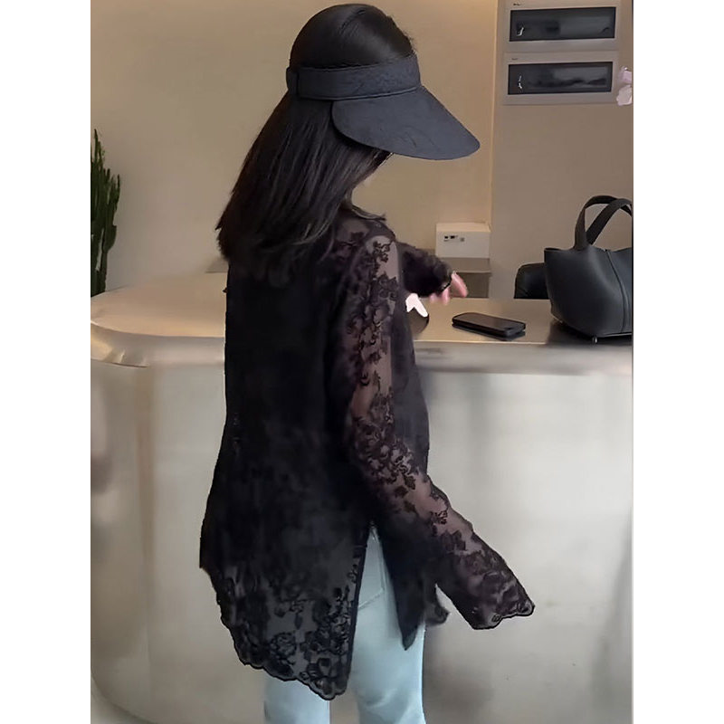 法式成熟风黑色蕾丝钩花防晒衫女时尚显瘦微透下摆开叉长袖2025夏,淘宝优惠券,粉丝福利购,淘宝优惠卷