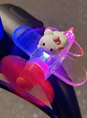 新款风力发光飞机电动车摩托车摆件风能发电车载旋转装饰LED彩灯