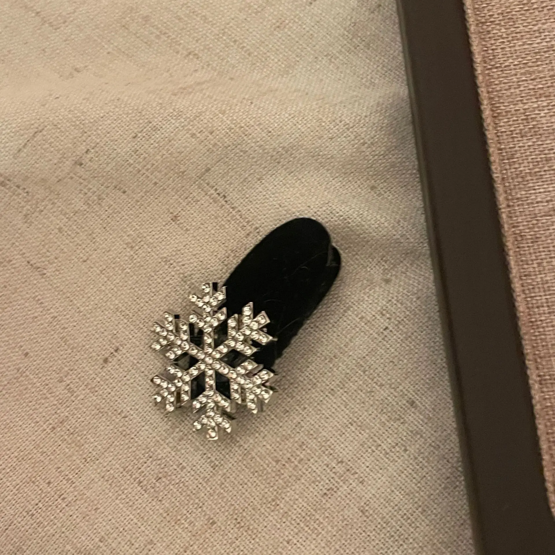 秋冬氛围感闪耀雪花鸭嘴夹发卡刘海碎发夹编发侧边精致小边夹 - 图1