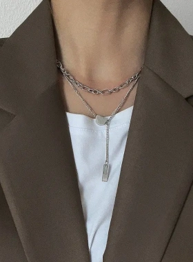 钛钢轻奢黑色爱心吊坠项链辣妹高级感小众设计毛衣链个性项饰