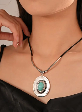 欧属帽子吊坠项链高级感复古质感锁骨链个性夸张饰品