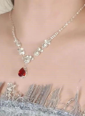 「闪耀之心」红色爱心珍珠双层叠戴项链公主轻奢高级感新年锁骨链