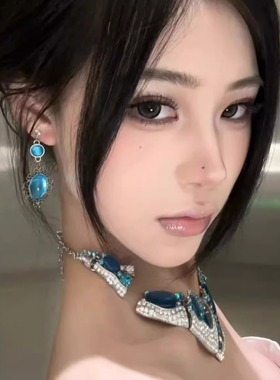 清冷感蓝色皓石水滴项链