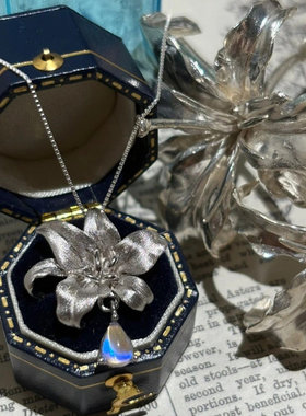 新中式银色百合花水滴项链小众设计感复古气质花朵造型锁骨链吊坠