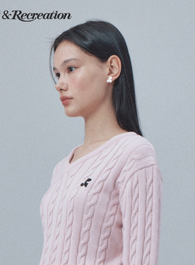 RR经典彩色logo图案耳钉高级感