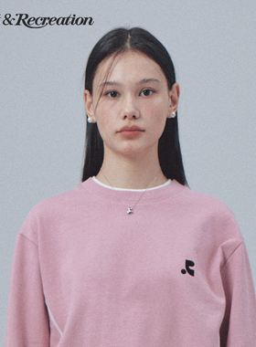 RR立体珍珠logo标志不锈钢耳钉