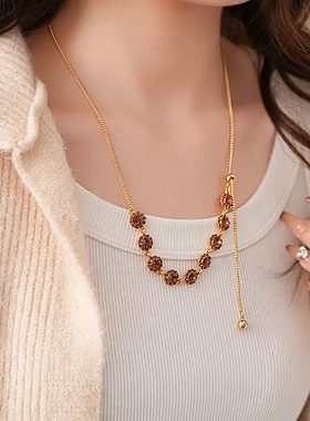 真金电镀镶钻花朵圆形可调节项链欧美潮流锁骨链轻奢高级感项饰女