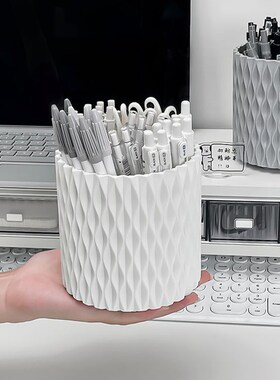 办公室桌面旋转笔筒梳子化妆刷收纳盒大容量轻奢高级感简约收纳筒