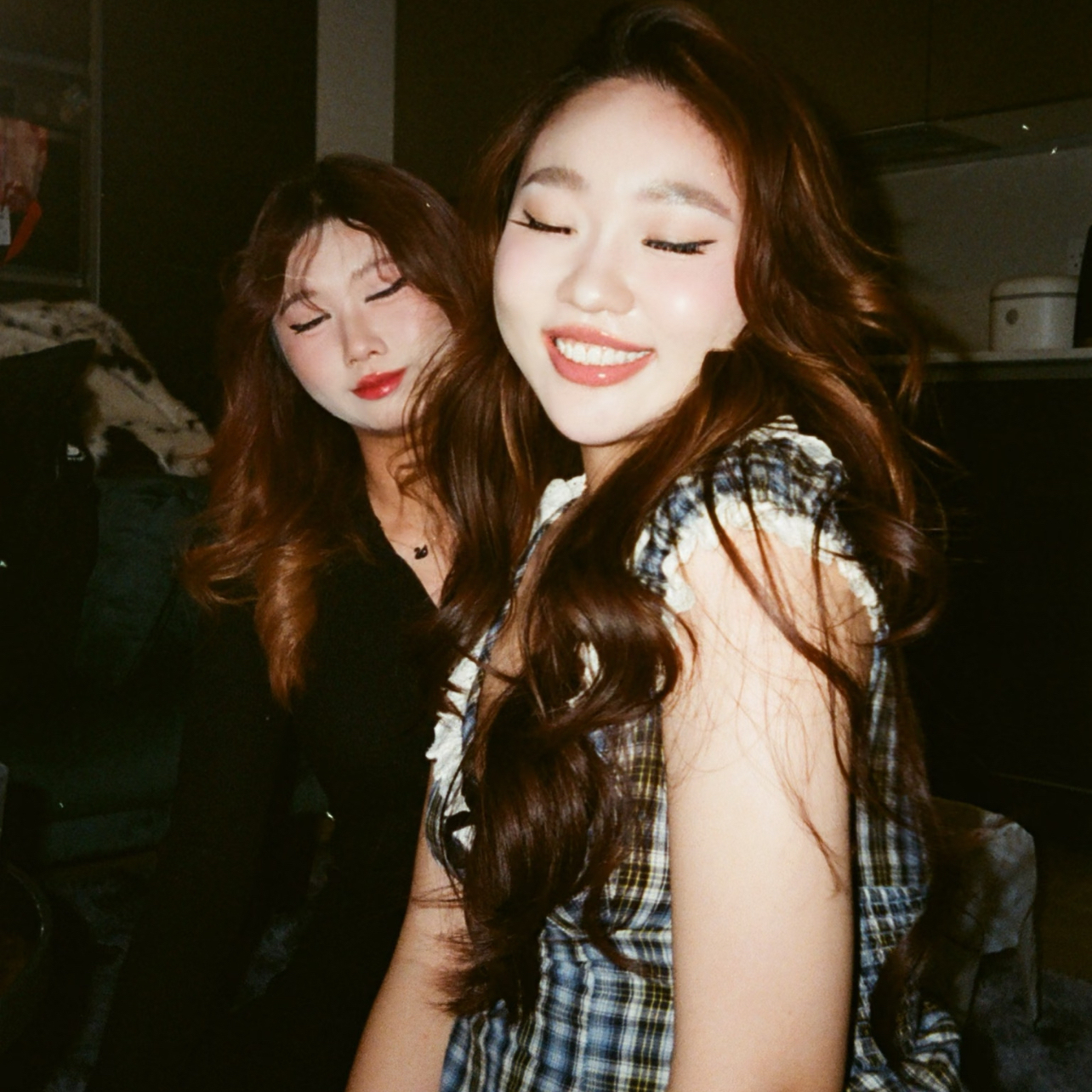 Pingu disposable film camera