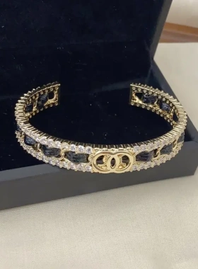 风黑色皮绳开口手镯经典时尚双环黑手环高级感气质高级感镯子