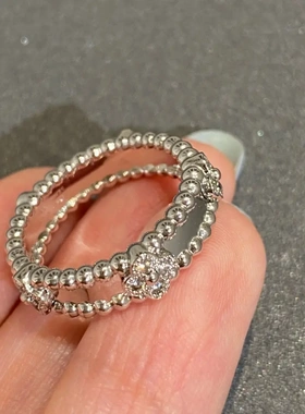 高版本CNC梵家万花筒戒指V家米珠交叉戒指镀18k叠戴ins简约直销