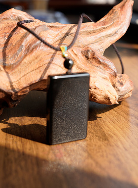 天然彩耀石无事牌黑曜石吊坠