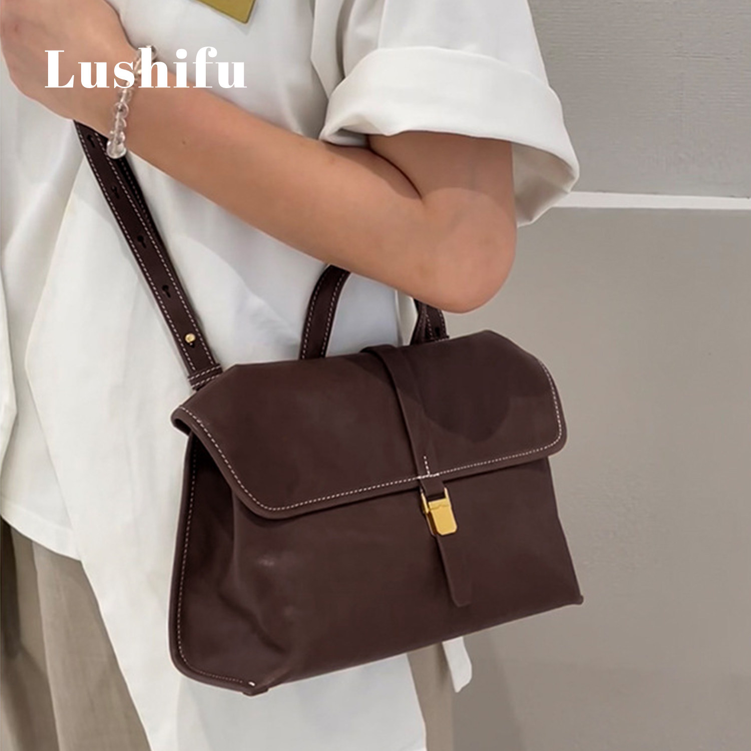 鹿师傅植鞣牛皮邮差包单肩斜挎包时尚手提包2026新款复古大容量包,淘宝优惠券,粉丝福利购,淘宝优惠卷