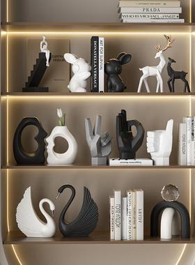 新居软装客厅小众艺术感摆件高端大气办公室展示架书房酒柜装饰品