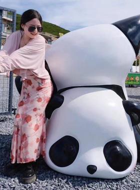 卡通玻璃钢滚滚熊猫雕塑摆件网红门店招财拍照大型商场售楼部装饰