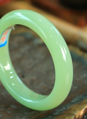 青白玉新疆和田玉冰底晴水手镯