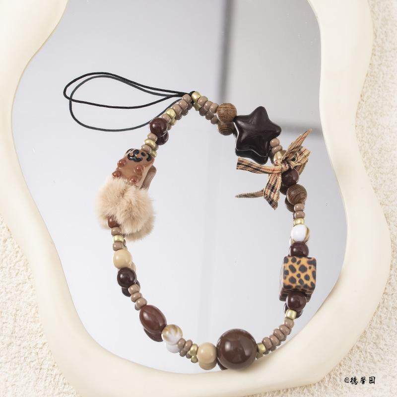 毛球短款手机链串珠逛街出行高颜值手机挂绳高级感拍照手腕带通用,淘宝优惠券,粉丝福利购,淘宝优惠卷