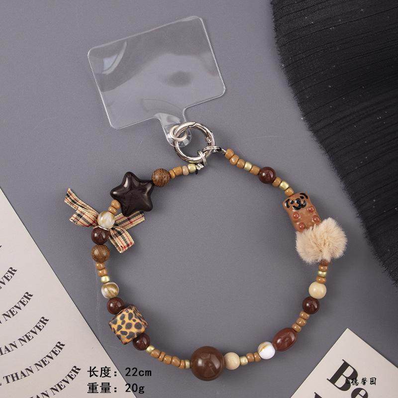 毛球短款手机链串珠逛街出行高颜值手机挂绳高级感拍照手腕带通用,淘宝优惠券,粉丝福利购,淘宝优惠卷