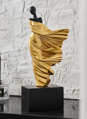 现代艺术女人物奖杯定制摆件高级感小众雕塑轻奢高档酒柜软装饰品