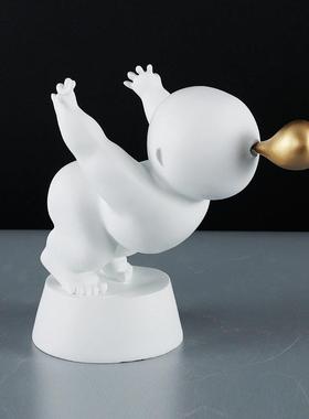 现代简单的斯堪的纳维亚创意人物抽象装饰雕塑装饰无障碍豪华样板