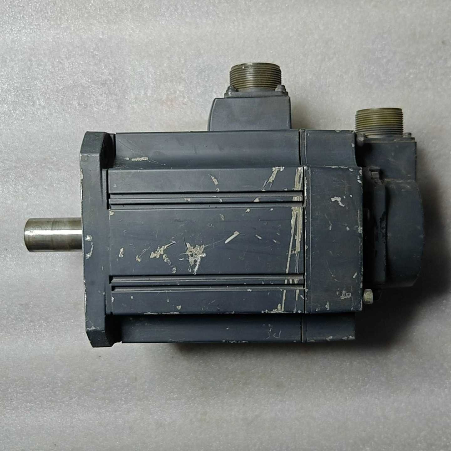 三菱伺服电机 HC-SF-S152B,1.5kW--议价商品 - 图1