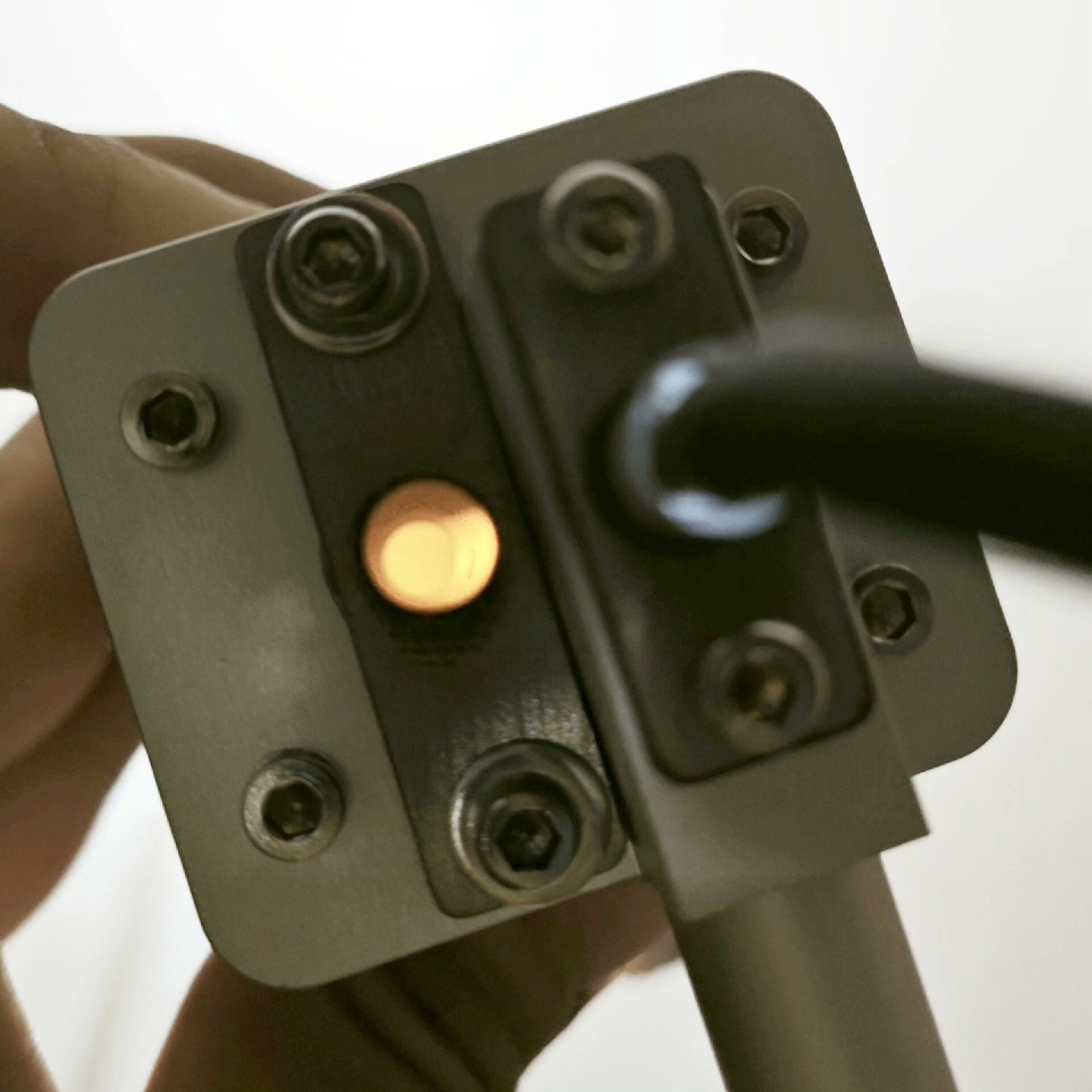 激光腔体晶体棒6*106mm拆机二手实物拍摄售出不退-议价,淘宝优惠券,粉丝福利购,淘宝优惠卷