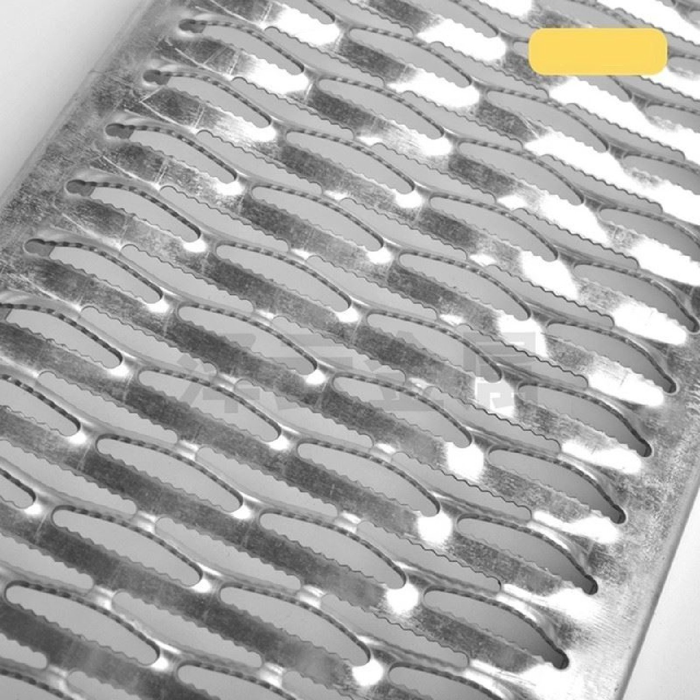 鳄鱼嘴防滑板铝合金防滑板镀锌鳄鱼嘴防滑板锯齿防滑板楼梯踏步板,淘宝优惠券,粉丝福利购,淘宝优惠卷