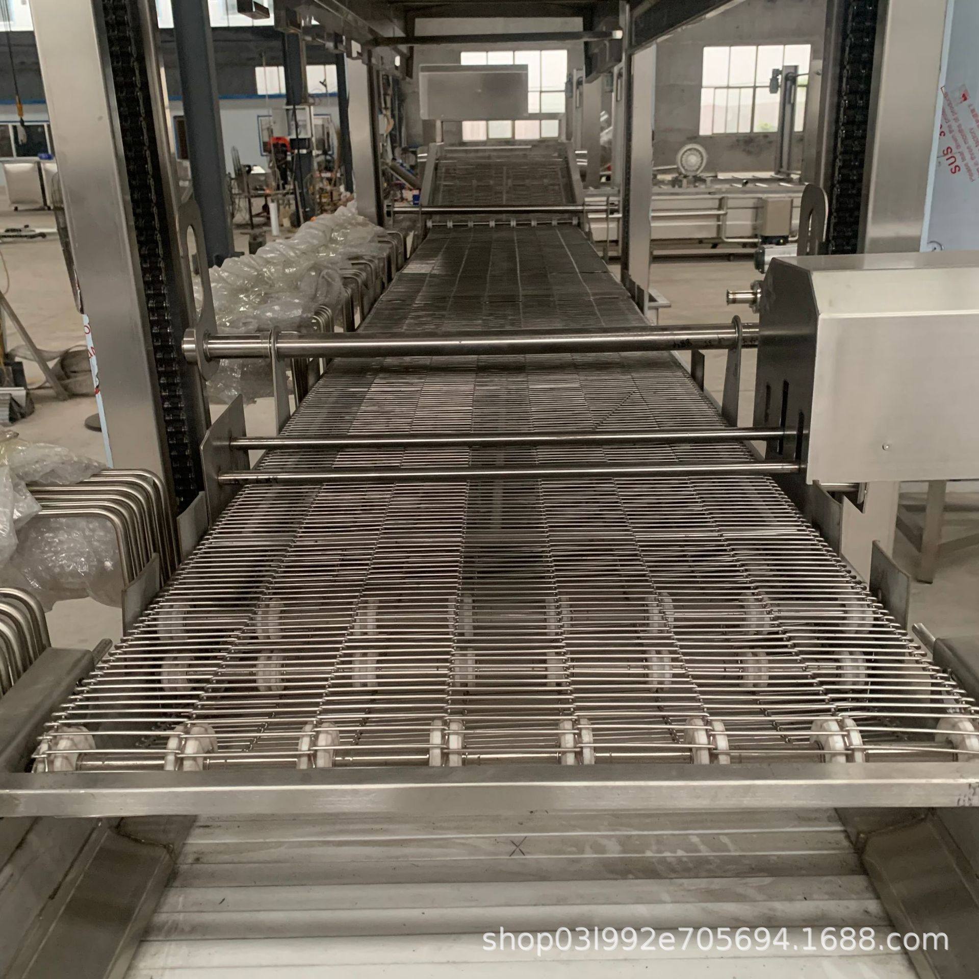 面包片油炸机 吐司面包上浆裹粉流水线 芝士热狗面包裹粉油炸设备,淘宝优惠券,粉丝福利购,淘宝优惠卷