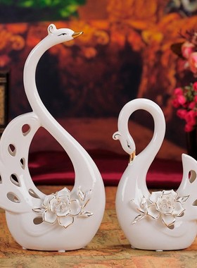 包邮欧式家居陶瓷装饰摆件客厅装饰品 纯白描金情侣天鹅结婚礼物