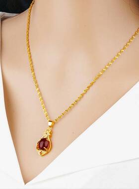 益览严选心有灵犀项链女复古四叶水滴吊坠钛钢孔雀红幸运草锁骨链