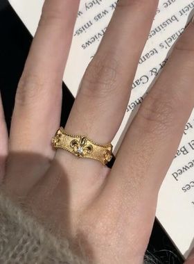 XBK新中式复古气质国风刻鸢尾花