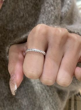 XBK戴戒指镶钻设计简约圈叠超戒