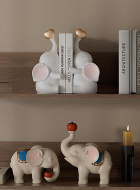 高级感大象书挡摆件创意书架软装现代简约新居客厅酒柜书房装饰品