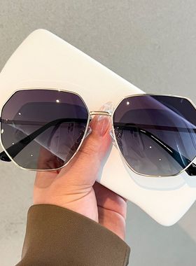 夏季新款多边形渐蓝色太阳镜男女开车防紫外线墨镜偏光圆脸圆形