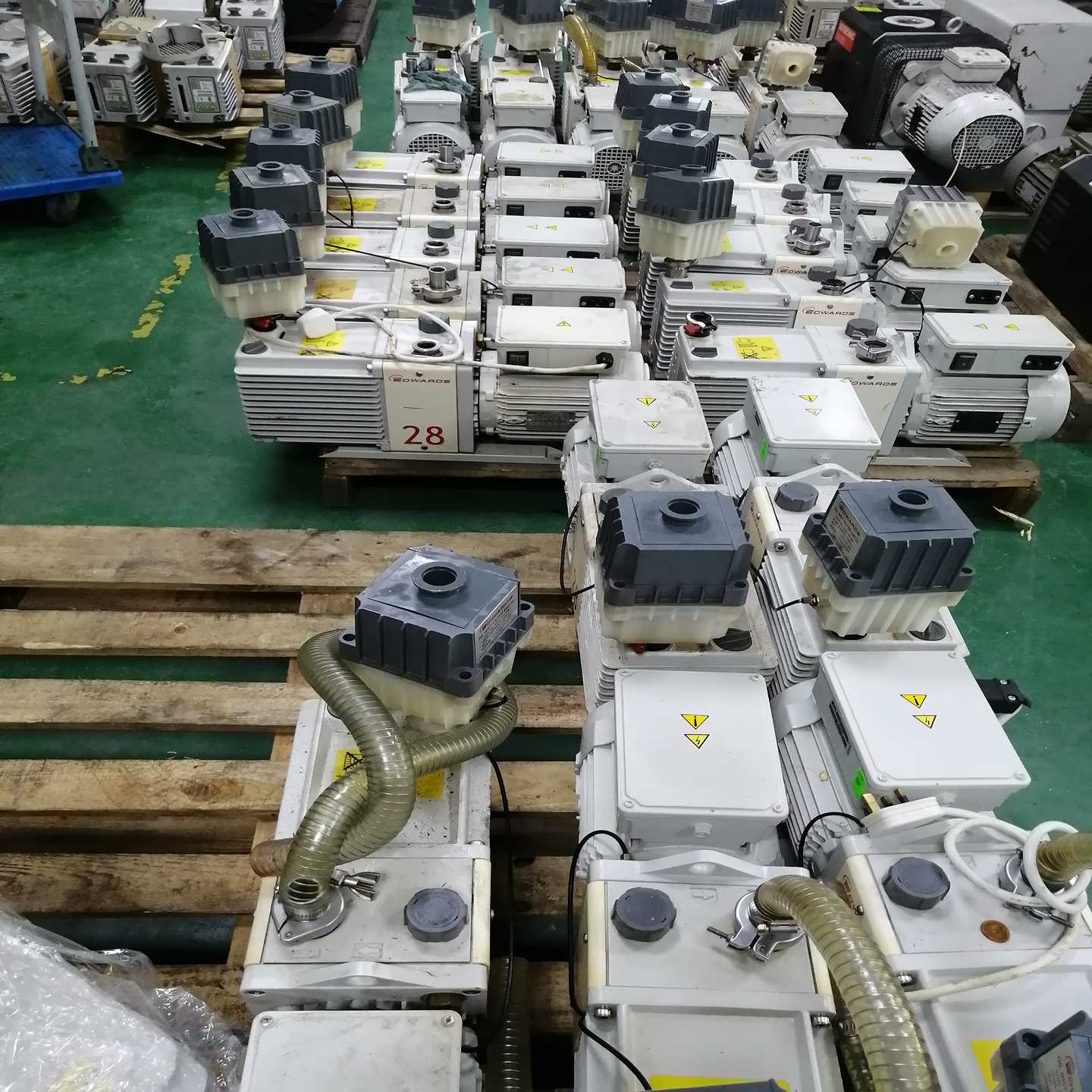 爱德华E2M28真空泵出售,功能包好,单相220V电压的,需--议价商 - 图1